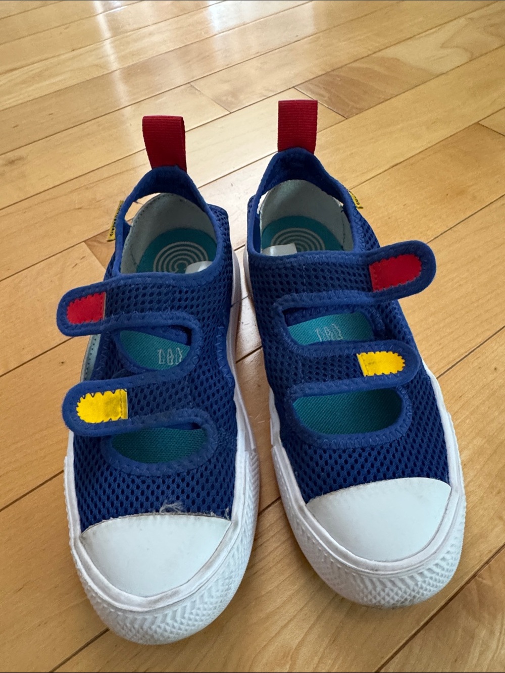 Kids converse comfort cushion shoes in size youth 1 (EUR 32)